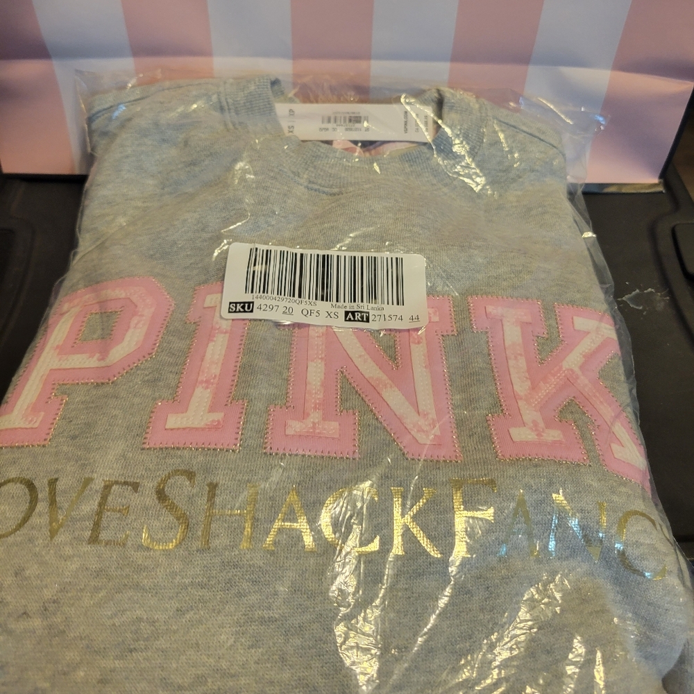 VS PINK × LOVESHACKFANCY COLLAB OVERSIZED CREW SWEATSHIRT - Picture 6 of 11